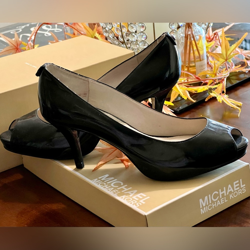 MICHAEL KORS SHOES